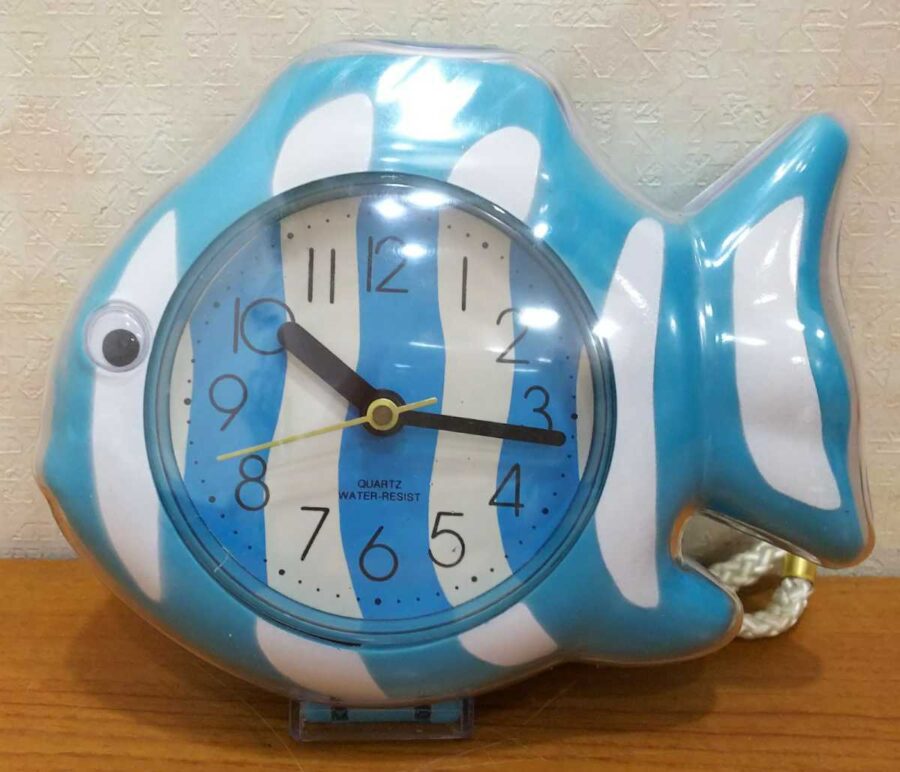 BATHROOM CLOCK バスクロック 防水 ブルー 魚型 壁掛け時計 電池式 共